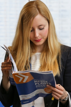 Firmenvorträge, Roundtables und DialogEvents einfach im Messeplaner finden Firmenvorträge, Roundtables und DialogEvents einfach im Messeplaner finden
