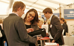 connecticum Karriere Event Praktikum Personal Recruiting auf einer Karriereveranstaltung