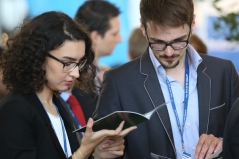 Studenten schwänzen offiziell für die Karriere Studenten schwänzen offiziell für die Karriere