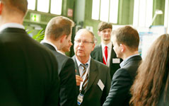 Master Arbeit connecticum Suche Mitarbeiter - Personalrekrutierung auf Jobmessen