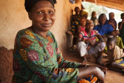 Neuer-Jahresbericht-von-Fairtrade-International-Weiterhin-steigende-Marktanteile-um-ueber-15-Prozent-mehr-Leistungen-fuer-Bauern-und-Arbeitskraefte