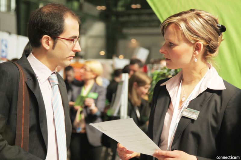 Mitarbeiter einstellen über Stellenanzeigen - auf den Jobmessen Berlin