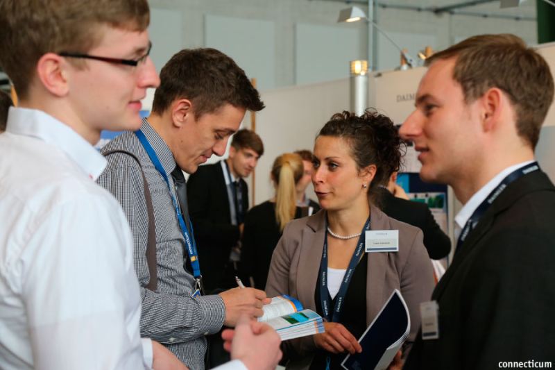Karrierplanung zusammen mit den Unternehmen auf der Jobmesse Berlin