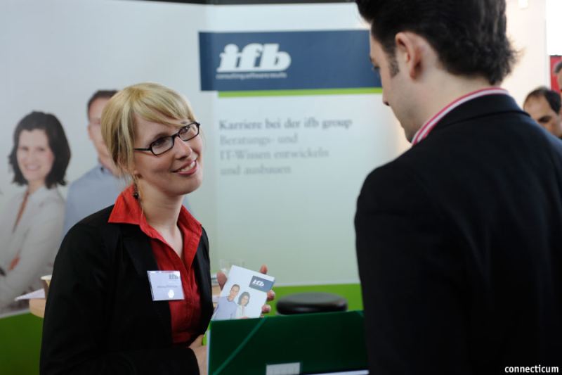 ifb nutzt den Messestand zur Vorstellung seines Unternehmen