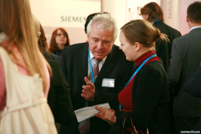 Personalsuche durch Messeauftritt bei Firma Siemens