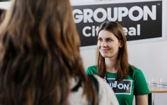 Studenten und Absolventen können bei Groupon ihren Traumjob finden
